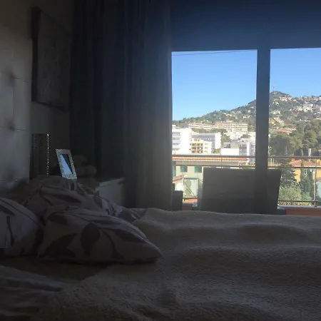 With A Beautiful View Apartment *